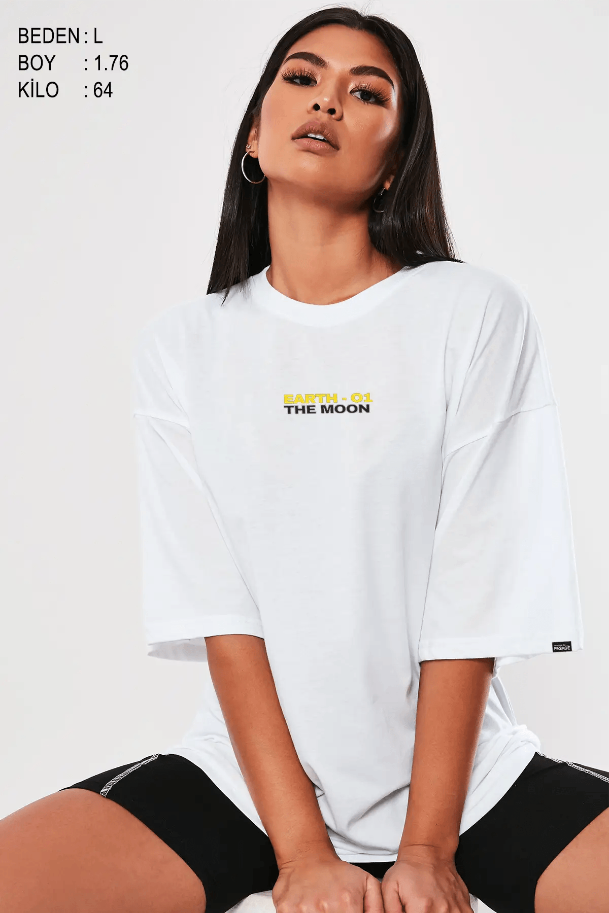 The Moon Oversize Woman T-shirt